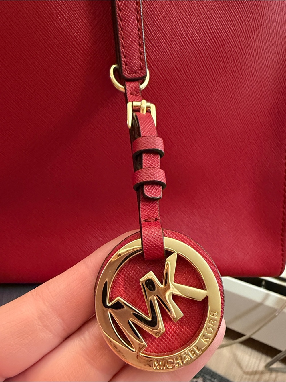 Michael Kors Crimson Saffiano Leather Tote with Gold Hardware - Picture 2 of 10